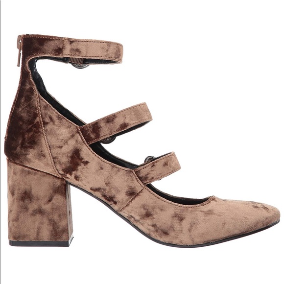 NIB Plush Velvet Multiple Straps Mary Jane Pump - Picture 4 of 5